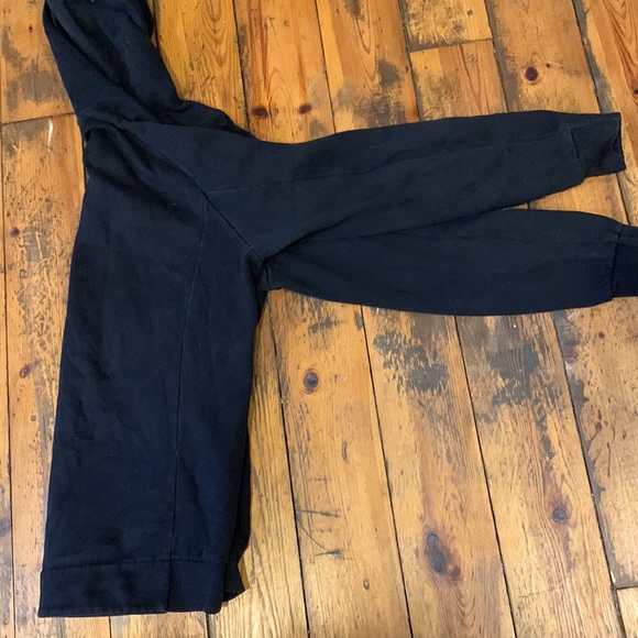 Gym Shark Sweater - Picture 5 of 5